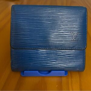 Authentic Louis Vuitton Authentic Epi Leather Blue Trifold Purse Wallet